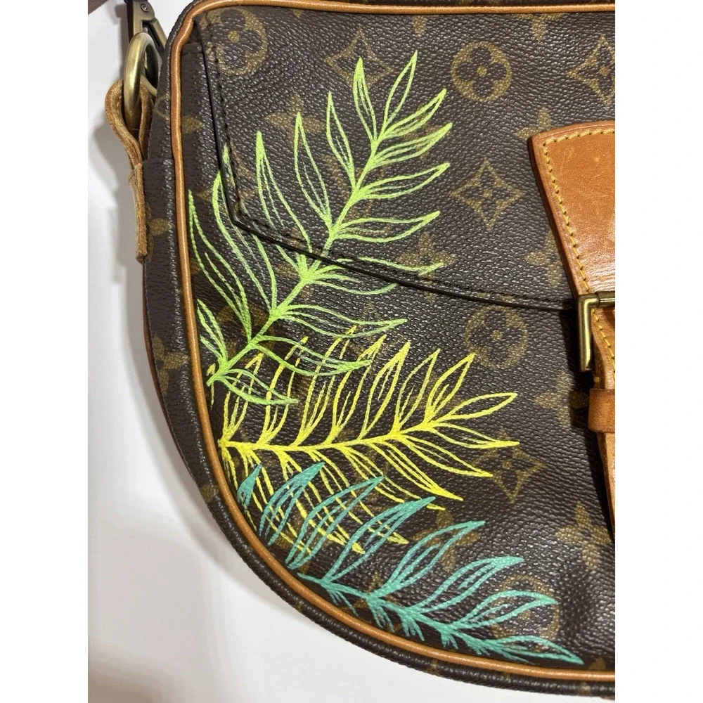 New Vintage‎ Hand Painted Louis Vuitton